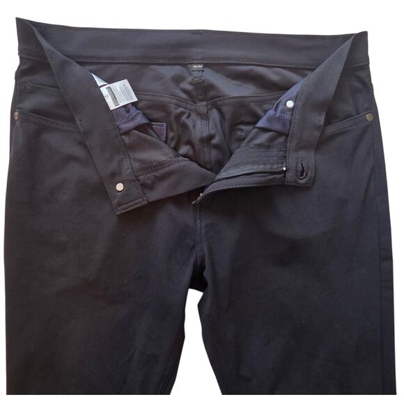 Levi Strauss Engineered for Movement 511 Slim Tech Pants Black sz 33X32 - Picture 9 of 13